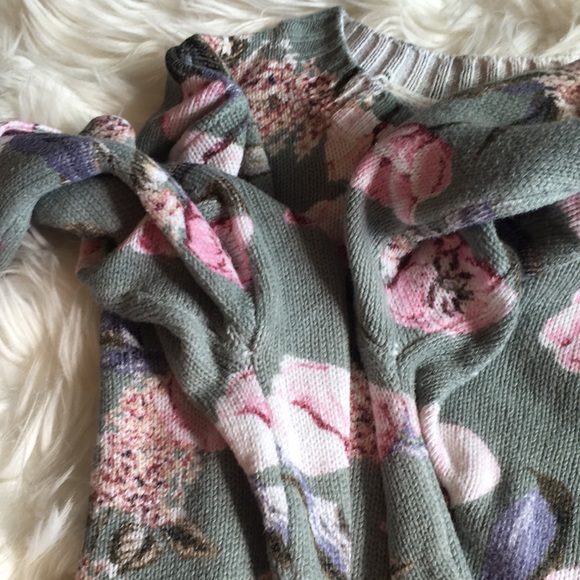 Show Me Your Mumu Cropped Varsity Sweater - in Primavera Floral Knit - Picture 10 of 16